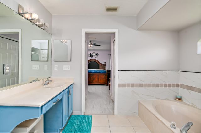 591 SE Chapman Avenue, Port St. Lucie, Port St Lucie, FL 34984