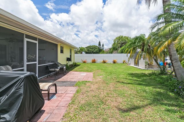 591 SE Chapman Avenue, Port St. Lucie, Port St Lucie, FL 34984