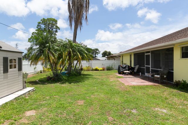 591 SE Chapman Avenue, Port St. Lucie, Port St Lucie, FL 34984