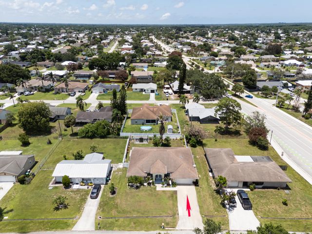 591 SE Chapman Avenue, Port St. Lucie, Port St Lucie, FL 34984
