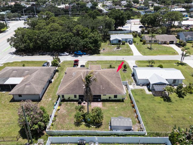 591 SE Chapman Avenue, Port St. Lucie, Port St Lucie, FL 34984
