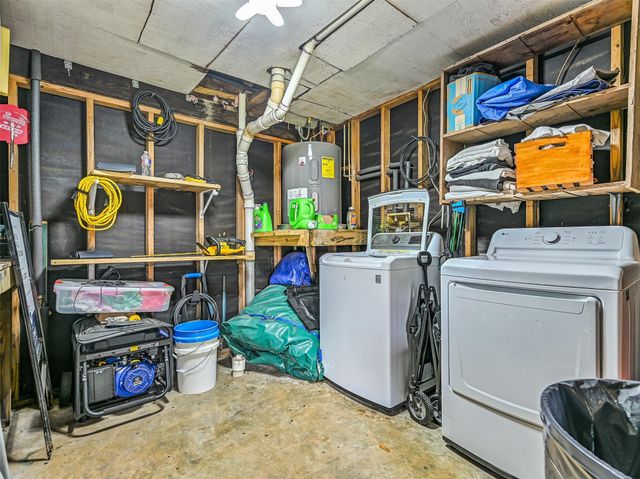 16510 Edward Teach Road, Jamaica Beach, TX 77554