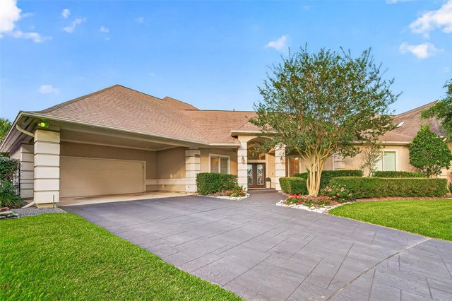22 Stonegate Park Court, Spring, TX 77379
