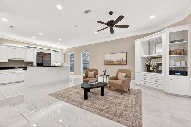 22 Stonegate Park Court, Spring, TX 77379