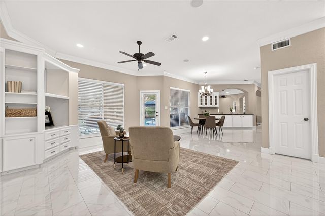 22 Stonegate Park Court, Spring, TX 77379