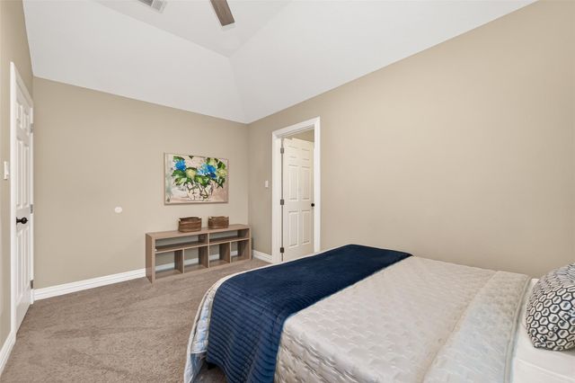 22 Stonegate Park Court, Spring, TX 77379