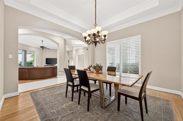 22 Stonegate Park Court, Spring, TX 77379