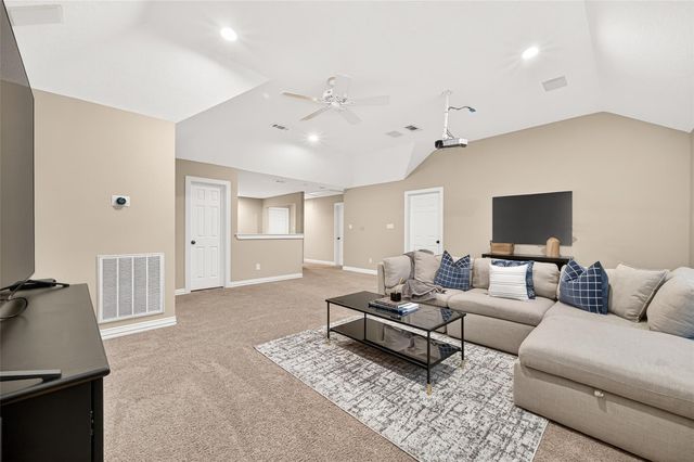 22 Stonegate Park Court, Spring, TX 77379