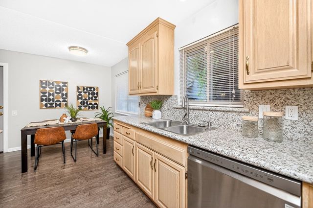 1059 Lakehurst Rd, Livermore, CA 94551