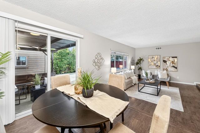 1059 Lakehurst Rd, Livermore, CA 94551