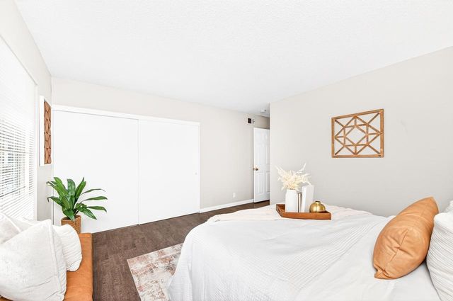 1059 Lakehurst Rd, Livermore, CA 94551