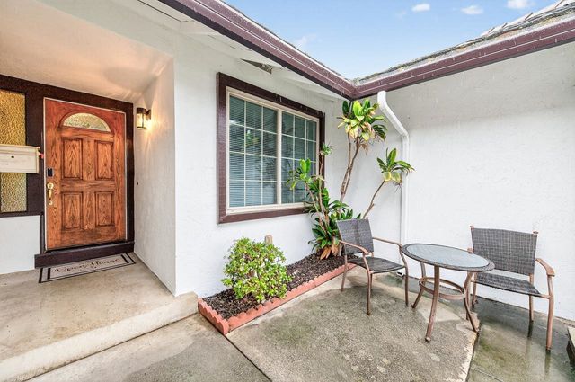 1059 Lakehurst Rd, Livermore, CA 94551