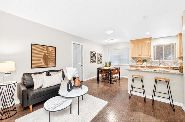 1059 Lakehurst Rd, Livermore, CA 94551