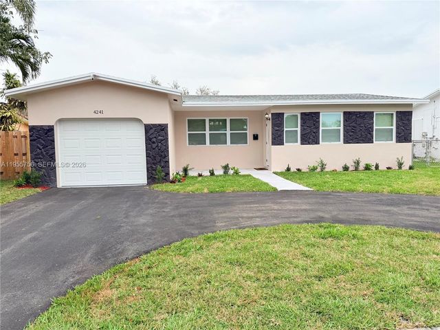 4241 Thomas St, Hollywood, FL 33021