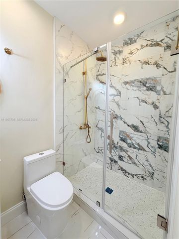 4241 Thomas St, Hollywood, FL 33021