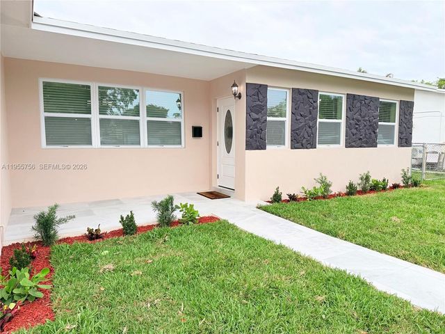 4241 Thomas St, Hollywood, FL 33021