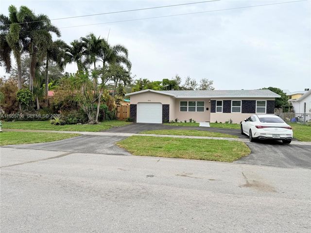 4241 Thomas St, Hollywood, FL 33021