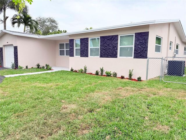 4241 Thomas St, Hollywood, FL 33021