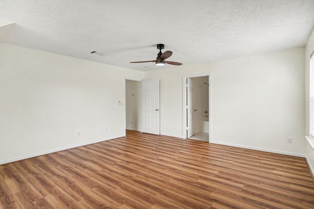 2117 Long Meadow Dr, Spring Hill, TN 37174