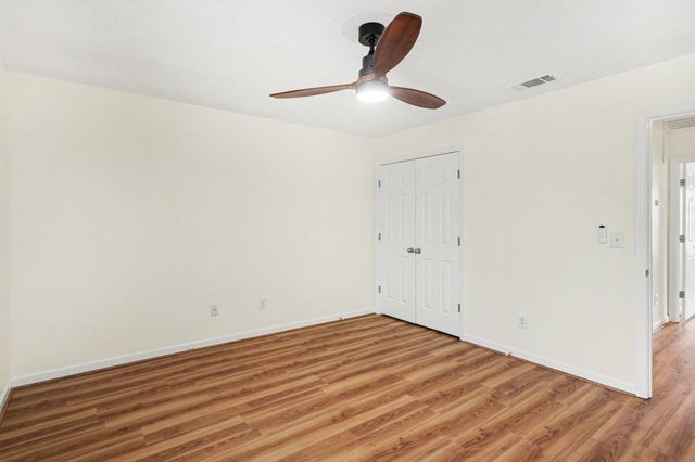 2117 Long Meadow Dr, Spring Hill, TN 37174