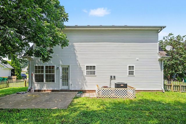 2117 Long Meadow Dr, Spring Hill, TN 37174