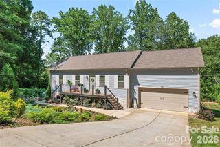 136 Huntington Lane, Mooresville, NC 28117