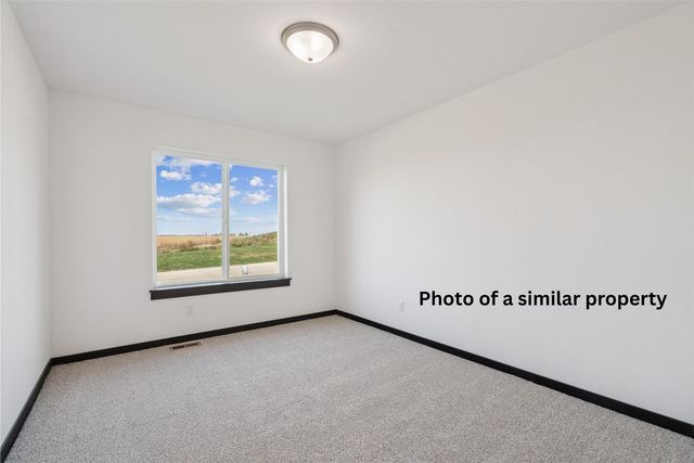 1767 Glen Rock Dr, Marion, IA 52302