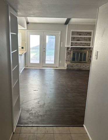 1326 Beechwood Drive, Lewisville, TX 75067