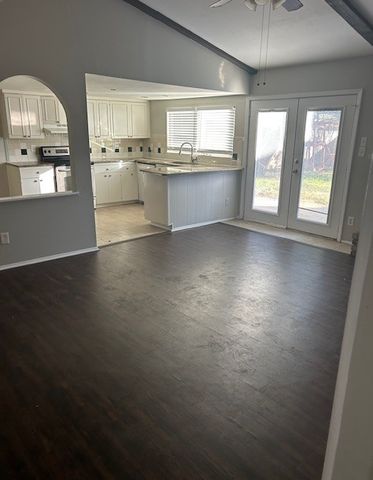 1326 Beechwood Drive, Lewisville, TX 75067