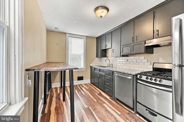 410 FARNSWORTH AVE, Bordentown, NJ 08505