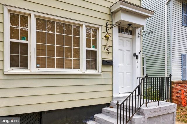 410 FARNSWORTH AVE, Bordentown, NJ 08505