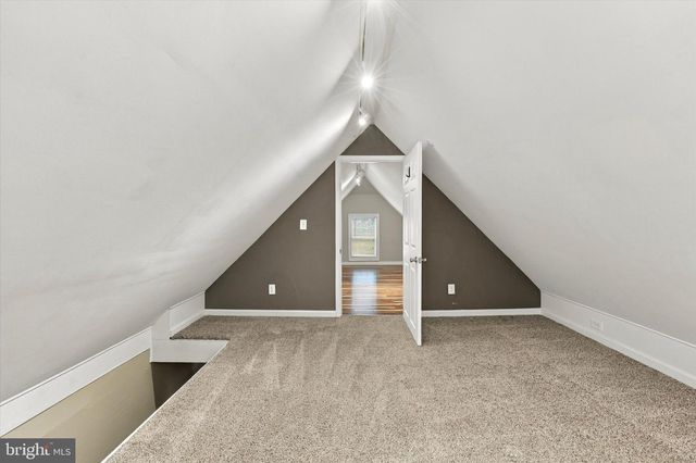 410 FARNSWORTH AVE, Bordentown, NJ 08505