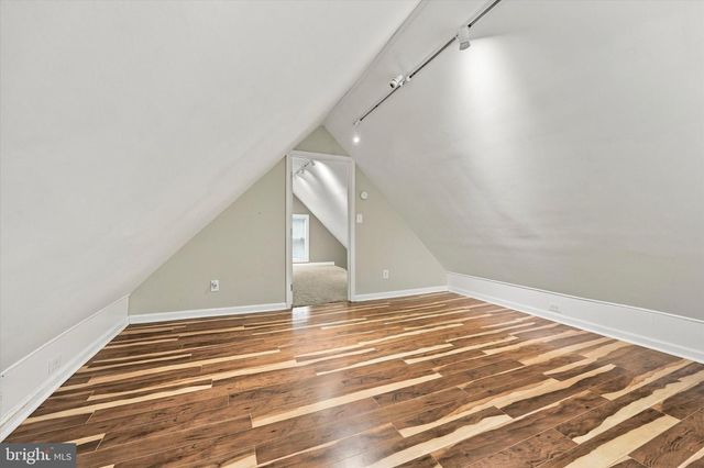 410 FARNSWORTH AVE, Bordentown, NJ 08505