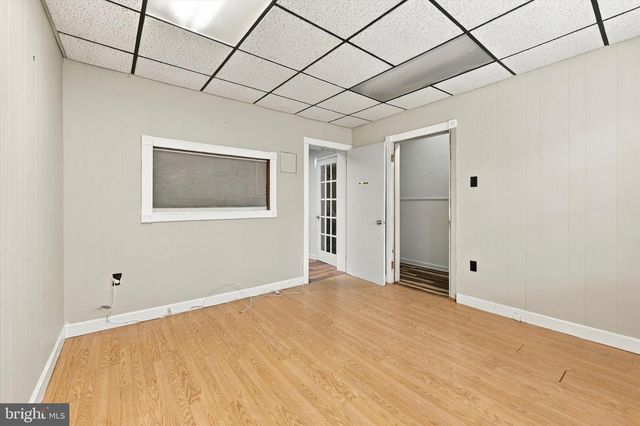 410 FARNSWORTH AVE, Bordentown, NJ 08505