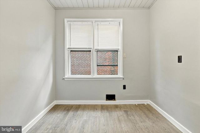 410 FARNSWORTH AVE, Bordentown, NJ 08505