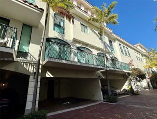 1174 98th St 1174, Bay Harbor Islands, FL 33154