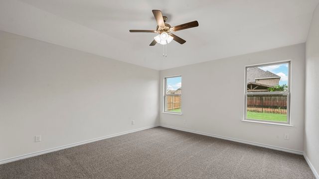 652 Lakepointe Boulevard, Lavon, TX 75166