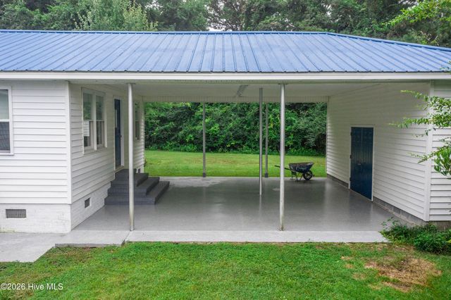 2809 Bill Hooks Road, Whiteville, NC 28472