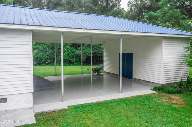 2809 Bill Hooks Road, Whiteville, NC 28472