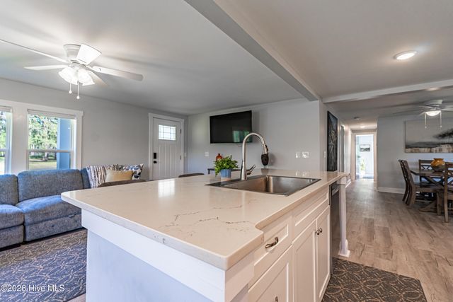 2809 Bill Hooks Road, Whiteville, NC 28472