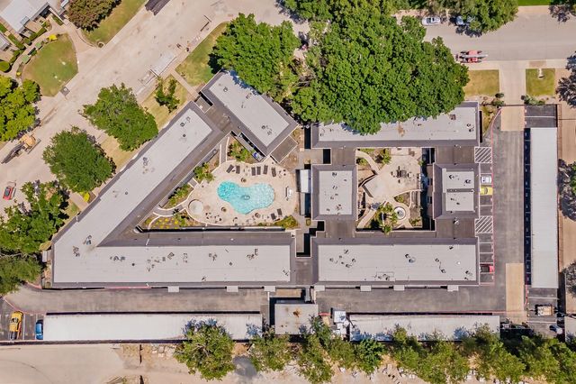 10109 Regal Park Lane 112, Dallas, TX 75230