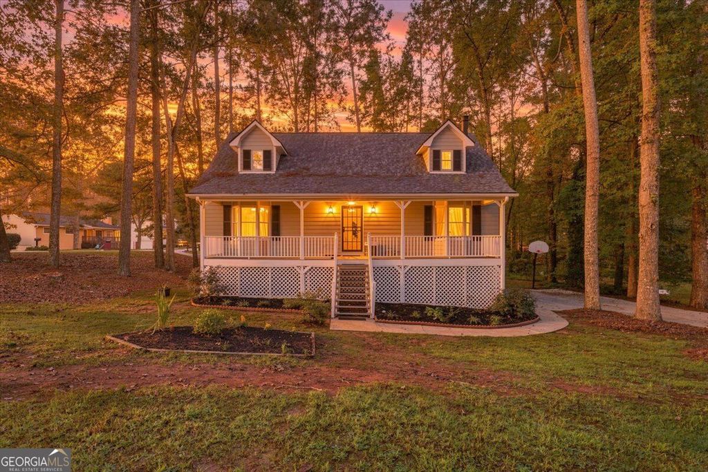 2265 Smith Avenue SW, Marietta, GA 30064 — photo 2