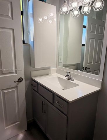 9330 W 33rd Ave, Hialeah, FL 33018