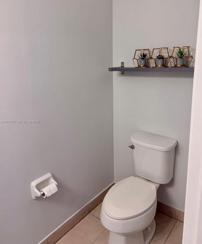 9330 W 33rd Ave, Hialeah, FL 33018