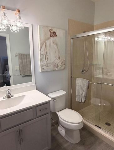9330 W 33rd Ave, Hialeah, FL 33018