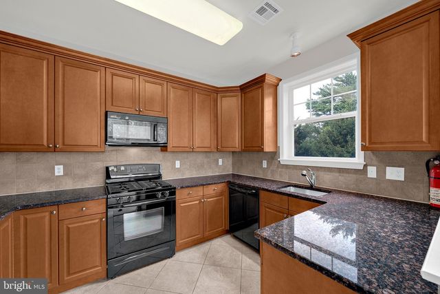 637 MASTERSON CT, Ewing, NJ 08618