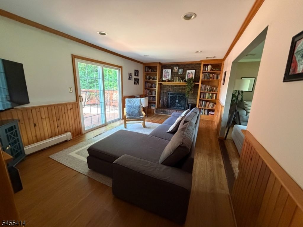 73 S Hillside Ave, Roxbury Twp., NJ 07876 — photo 2