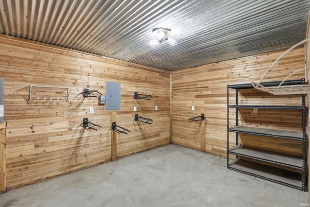 5133 County Road 48, Auburn, IN 46706