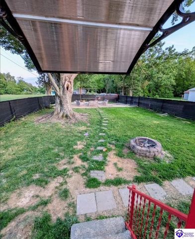 256 W Vine Street, Radcliff, KY 40160