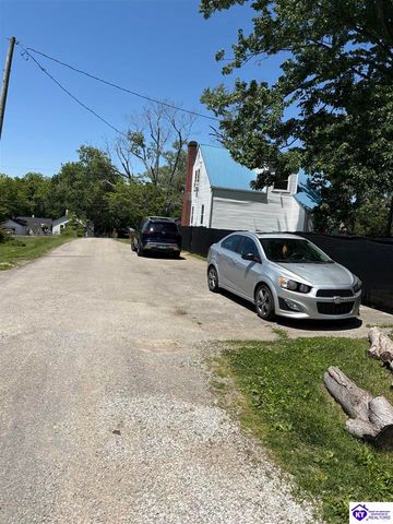 256 W Vine Street, Radcliff, KY 40160